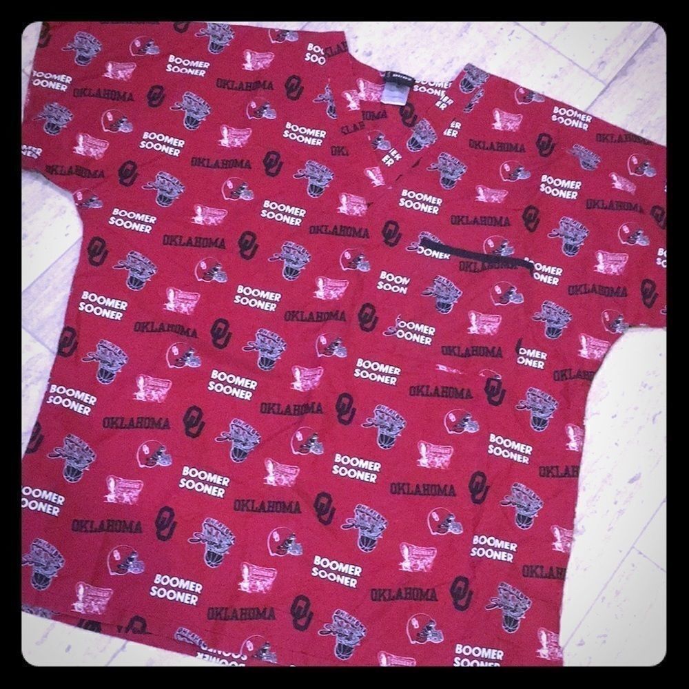 OU scrub top M